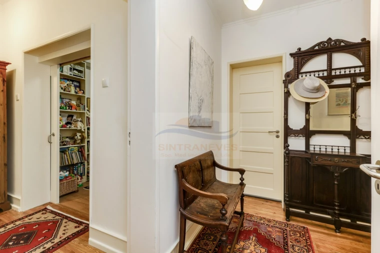 Apartamento T6 para Venda em Areeiro Foto 15