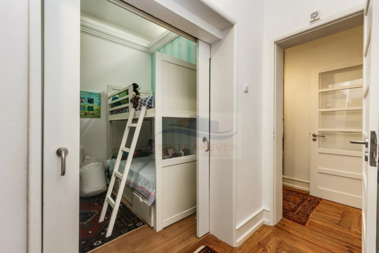 Apartamento T6 para Venda em Areeiro Foto 16