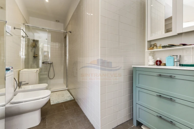 Apartamento T6 para Venda em Areeiro Foto 22