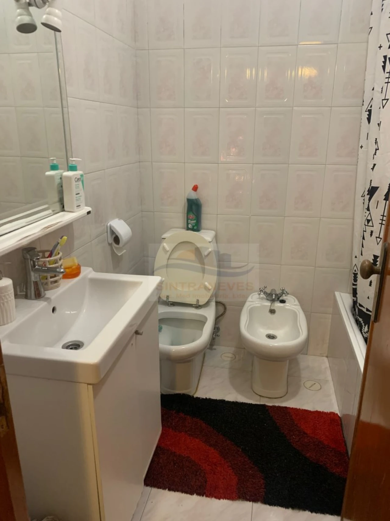 Apartamento T2 para Venda em Venteira Foto 4