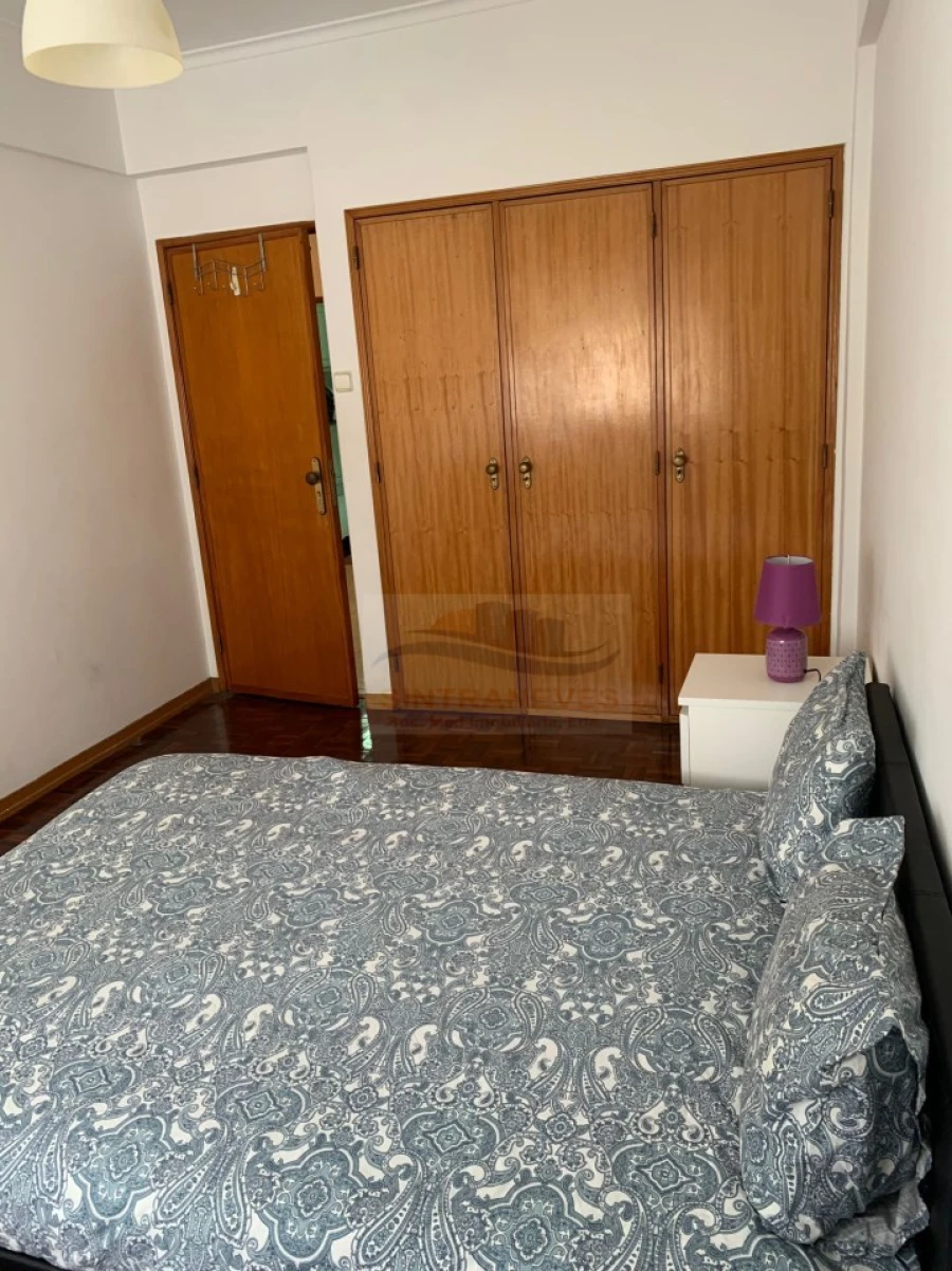 Apartamento T2 para Venda em Venteira Foto 3