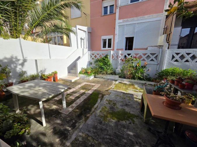 Apartamento T2 para Venda em Venteira Foto 12