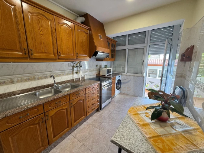 Apartamento T2 para Venda em Venteira Foto 15
