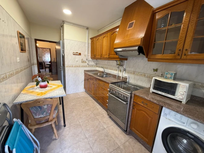 Apartamento T2 para Venda em Venteira Foto 32