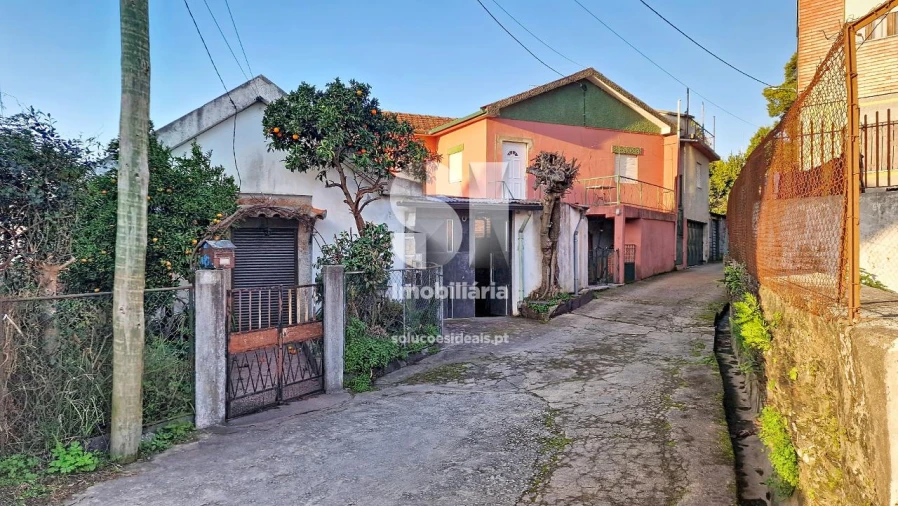 Moradia T3 para Venda em Recarei Foto 30