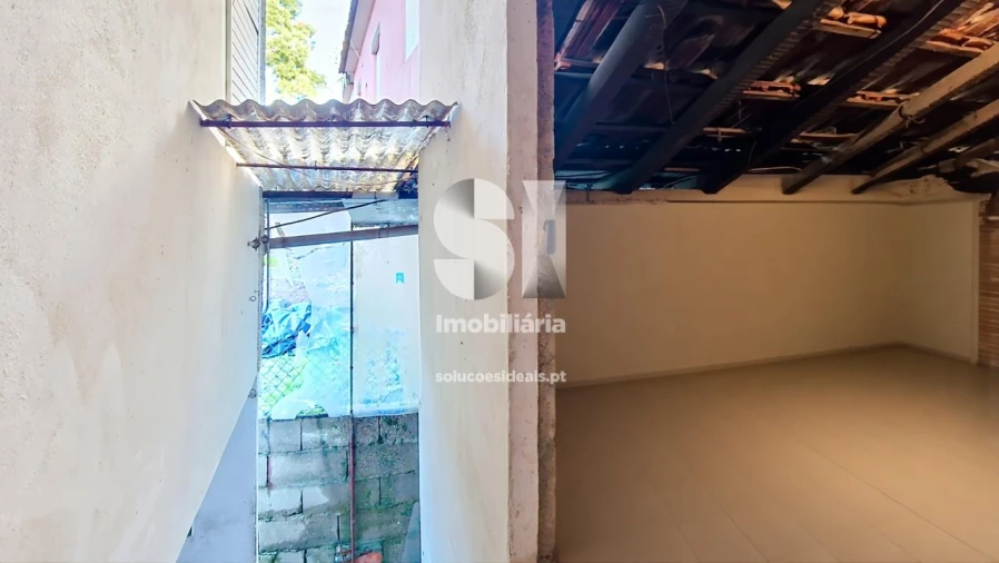 Moradia T3 para Venda em Recarei Foto 22