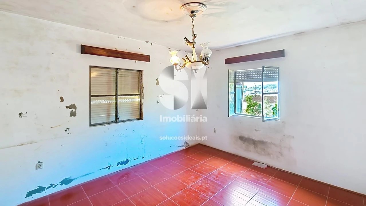 Moradia T3 para Venda em Recarei Foto 21