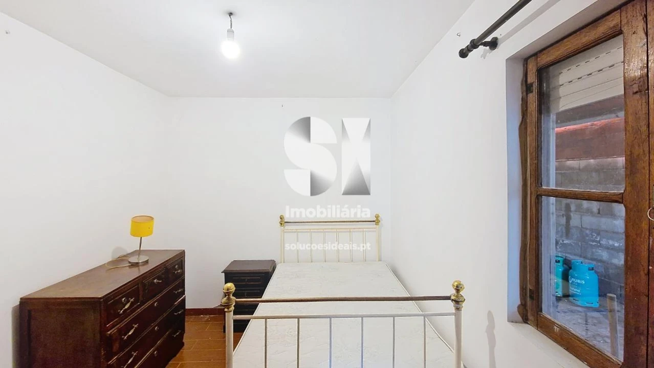 Moradia T3 para Venda em Recarei Foto 6