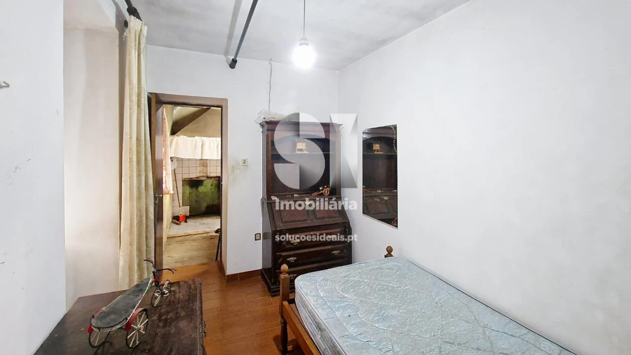 Moradia T3 para Venda em Recarei Foto 9