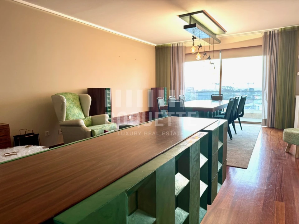 Apartamento T3 para Venda em Aldoar, Foz do Douro e Nevogilde Foto 4