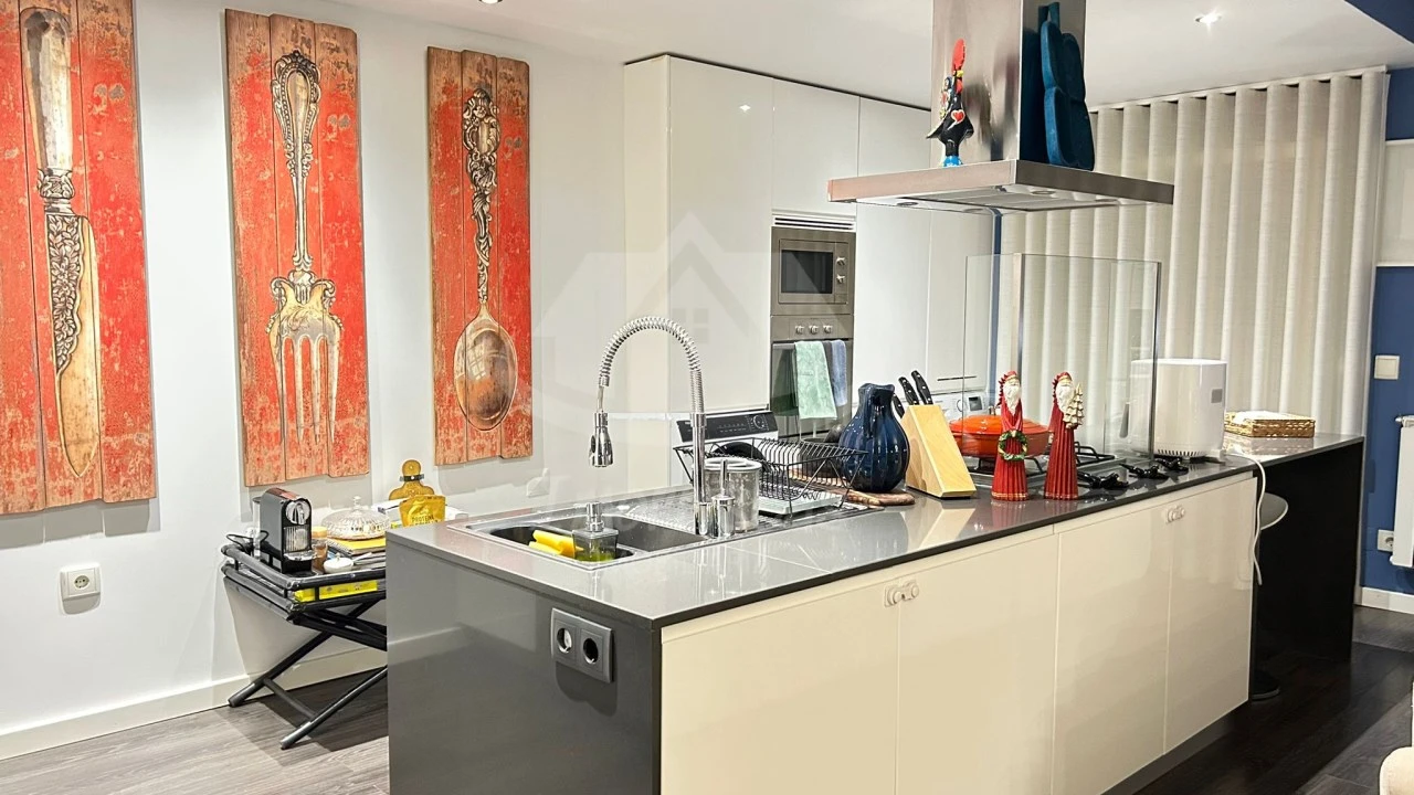 Apartamento T2 para Venda em Sacavém e Prior Velho Foto 6