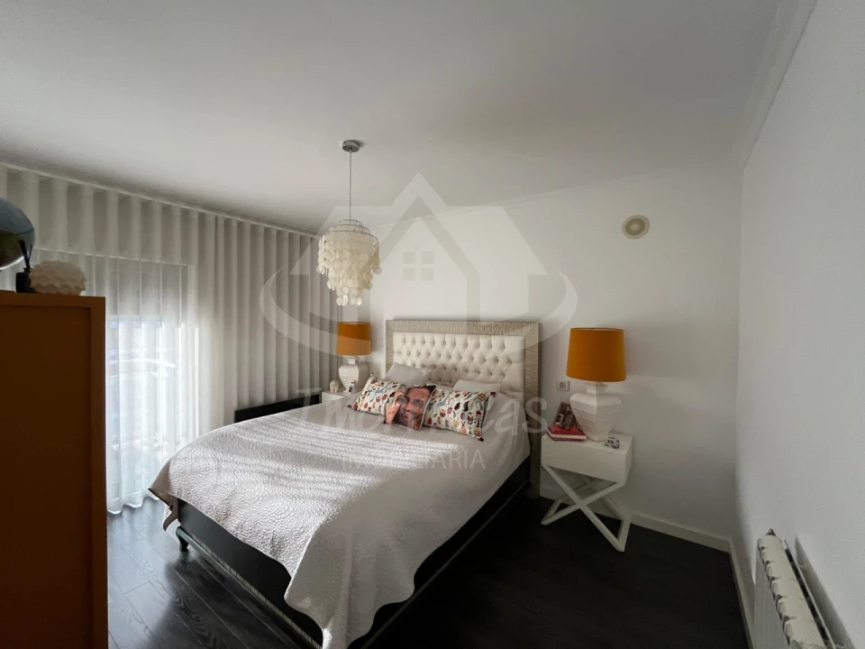 Apartamento T3 para Venda em Sacavém e Prior Velho Foto 7