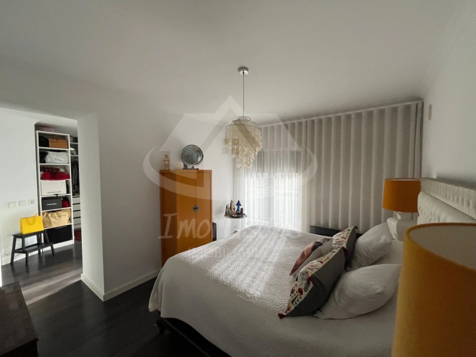 Apartamento T3 para Venda em Sacavém e Prior Velho Foto 8