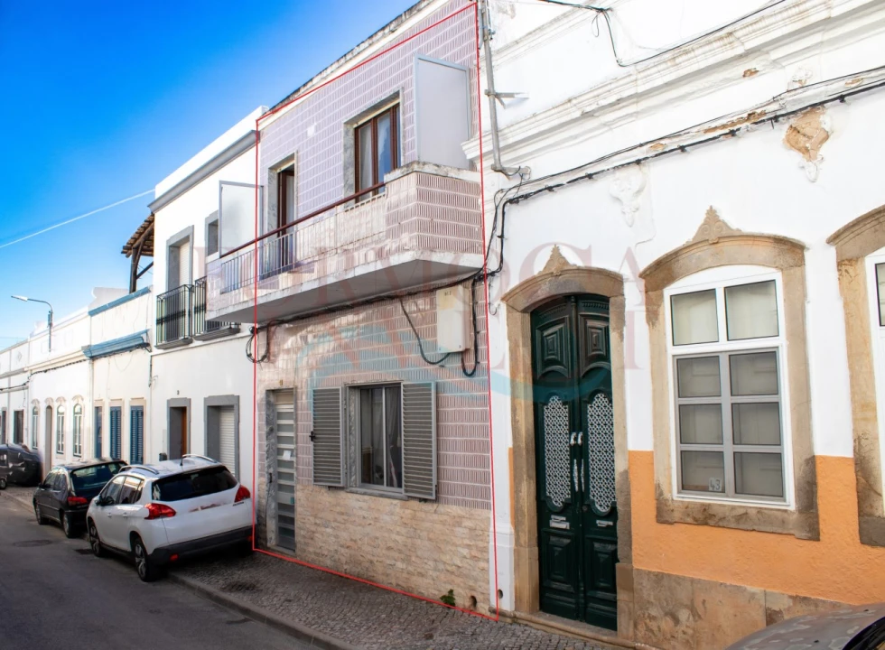 Moradia T4 para Venda em Moncarapacho e Fuseta Foto 1