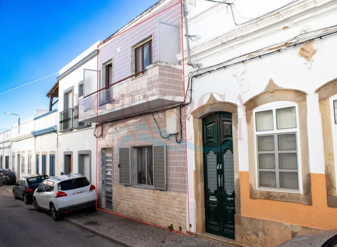 Moradia T4 para Venda em Moncarapacho e Fuseta