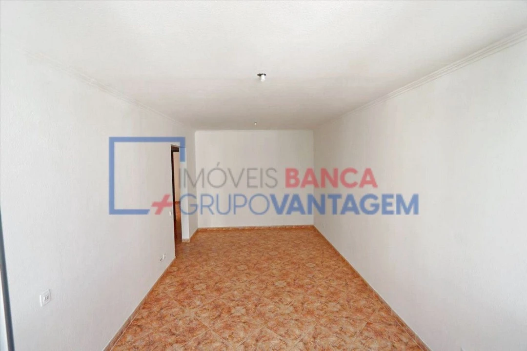 Apartamento T2 para Venda em Corroios Foto 9