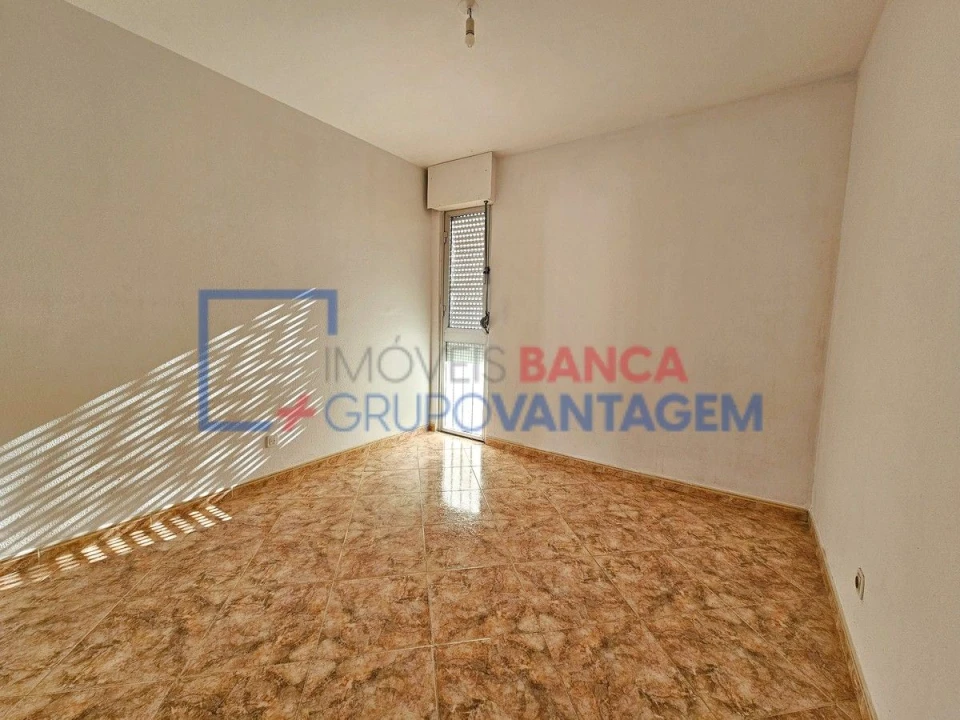 Apartamento T2 para Venda em Corroios Foto 15