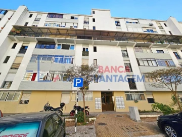Apartamento T2 para Venda em Corroios