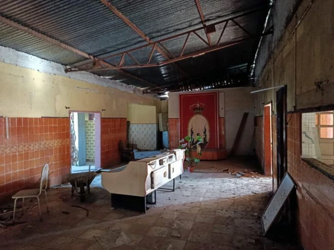 Armazém para Venda em Paços de Brandão Foto 9