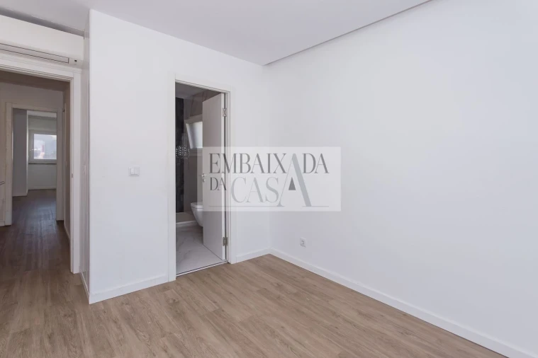 Moradia T3 para Venda em Carcavelos e Parede Foto 23