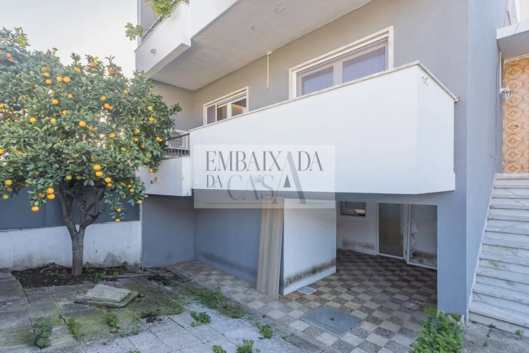 Moradia T3 para Venda em Carcavelos e Parede Foto 44