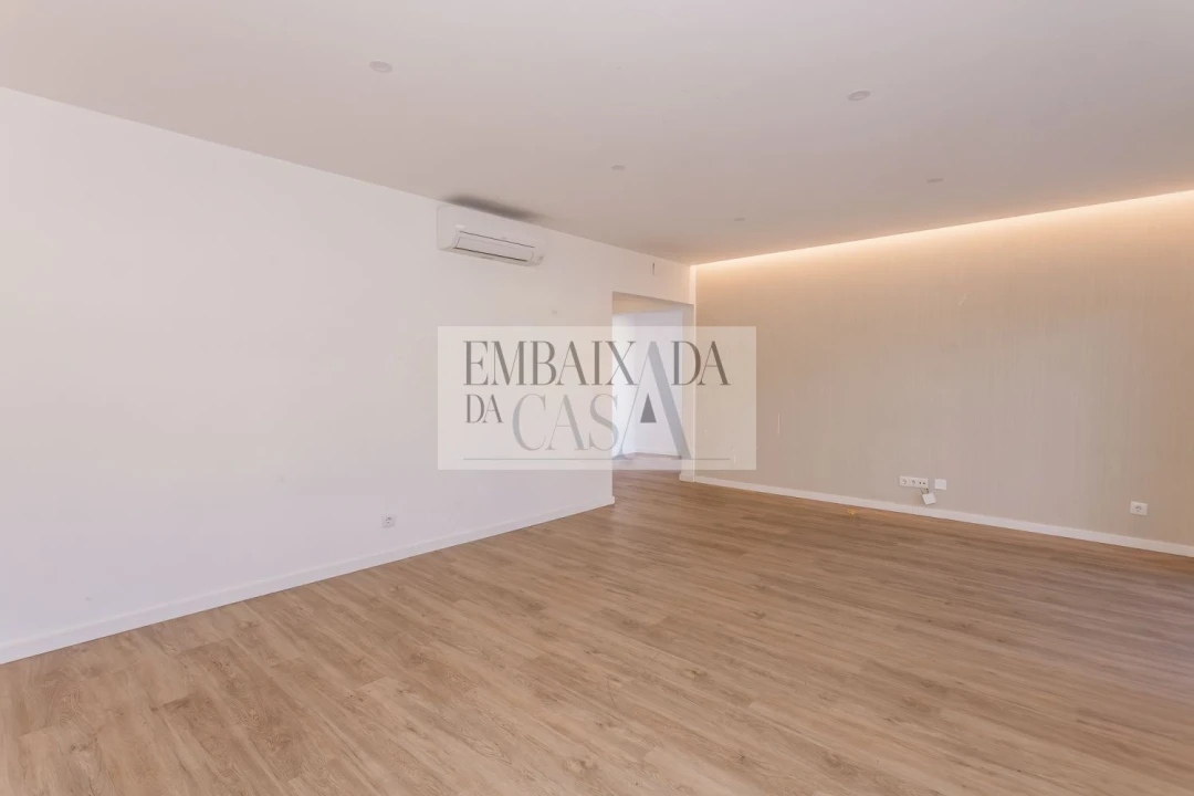 Moradia T3 para Venda em Carcavelos e Parede Foto 7