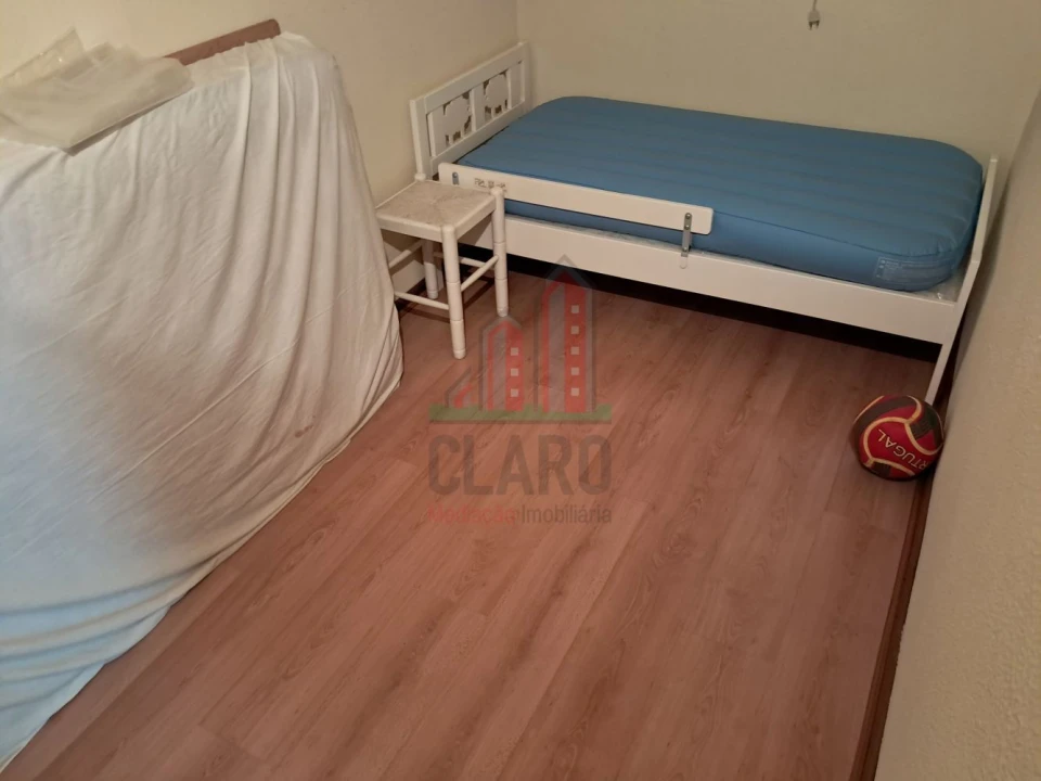 Apartamento T2 para Venda em Buarcos Foto 14
