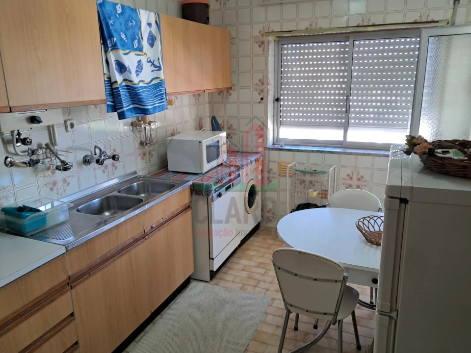 Apartamento T2 para Venda em Buarcos Foto 4