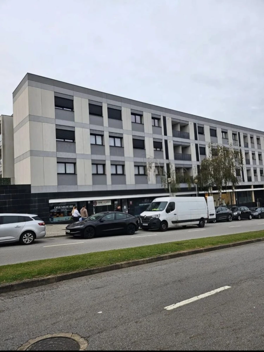 Apartamento T2 para Venda em Cidade da Maia Foto 11