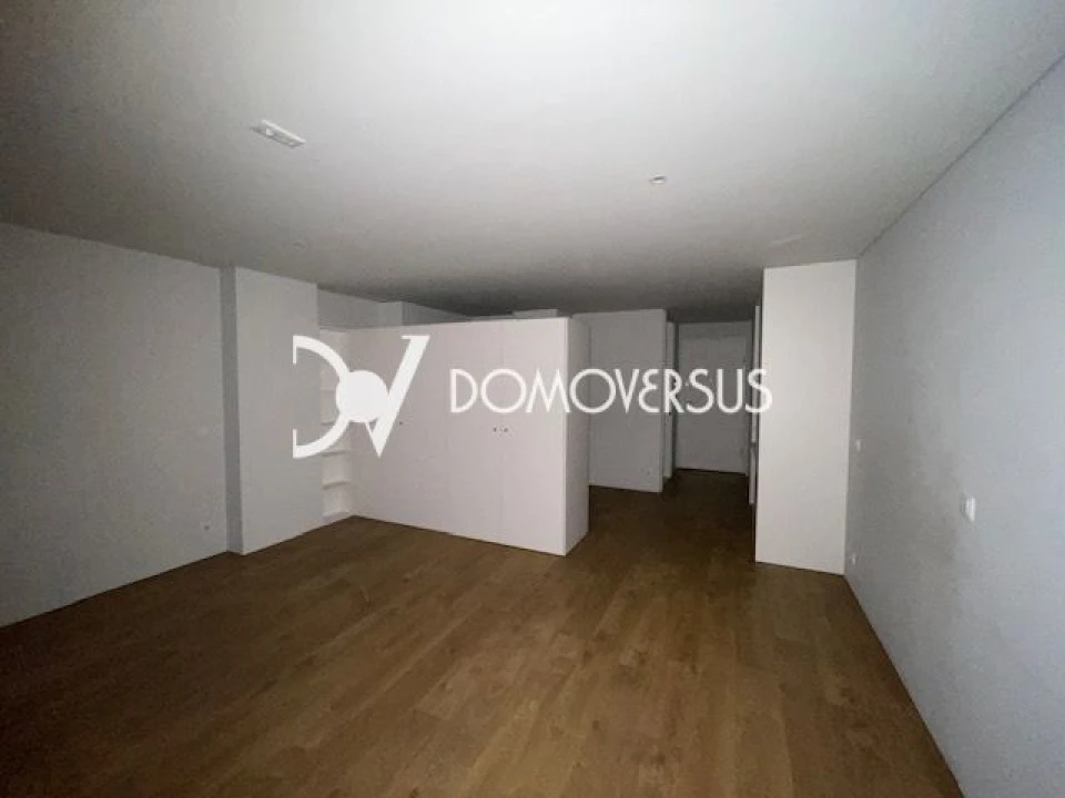 Apartamento para Venda em São Mamede de Infesta e Senhora da Hora Foto 2