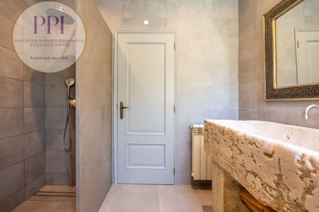 Moradia T3 para Arrendamento em Budens Foto 40