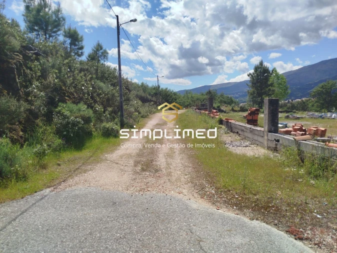 Terreno para Venda em Teixoso e Sarzedo Foto 29