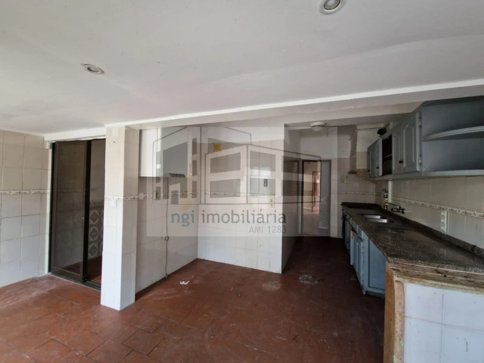 Apartamento T1 para Venda em Falagueira-Venda Nova Foto 6