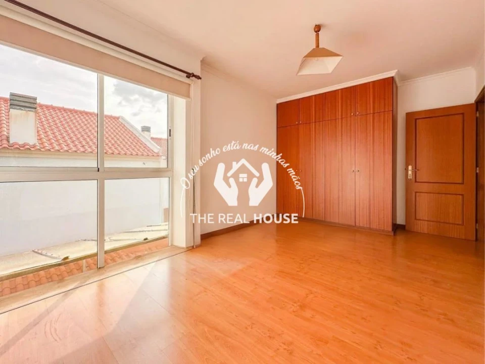 Moradia T3 para Venda em Caniço Foto 7