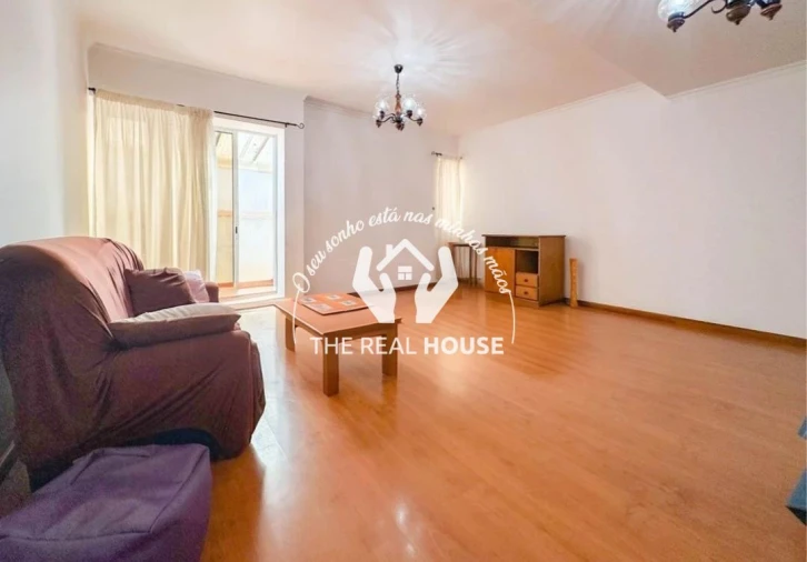 Moradia T3 para Venda em Caniço Foto 4