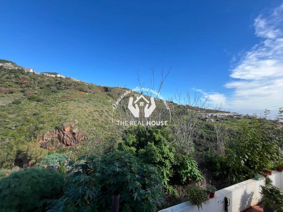 Moradia T3 para Venda em Caniço Foto 32