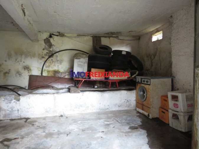 Moradia T2 para Venda em Rio de Couros e Casal dos Bernardos Foto 6