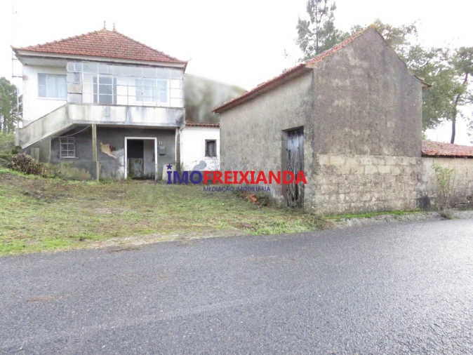 Moradia T2 para Venda em Rio de Couros e Casal dos Bernardos Foto 3