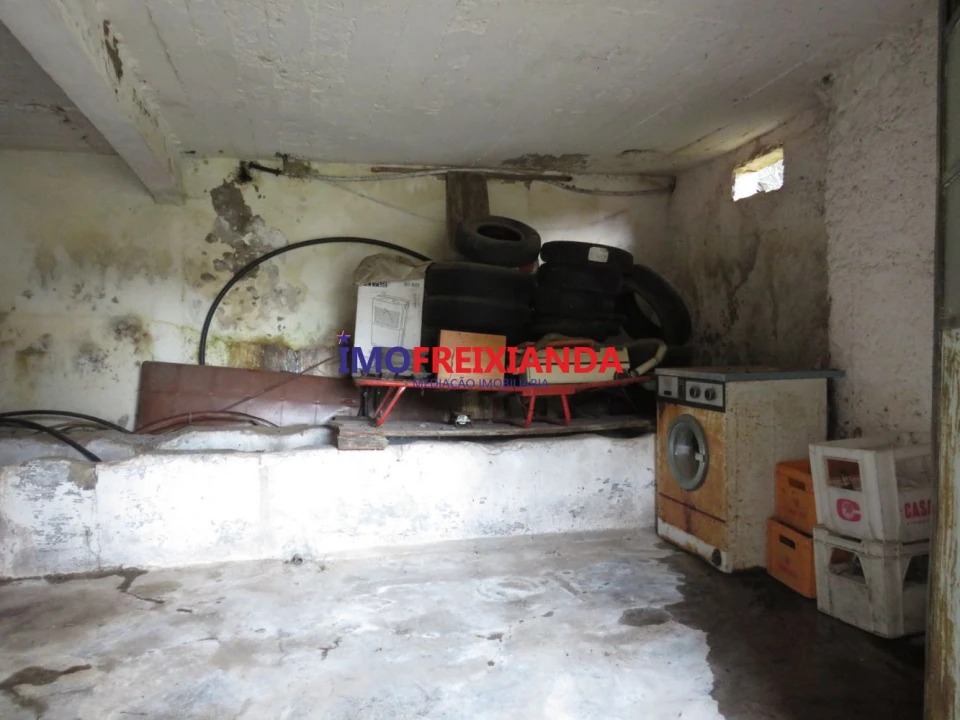 Moradia T2 para Venda em Rio de Couros e Casal dos Bernardos Foto 6