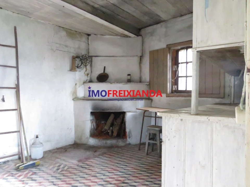 Moradia T2 para Venda em Rio de Couros e Casal dos Bernardos Foto 10