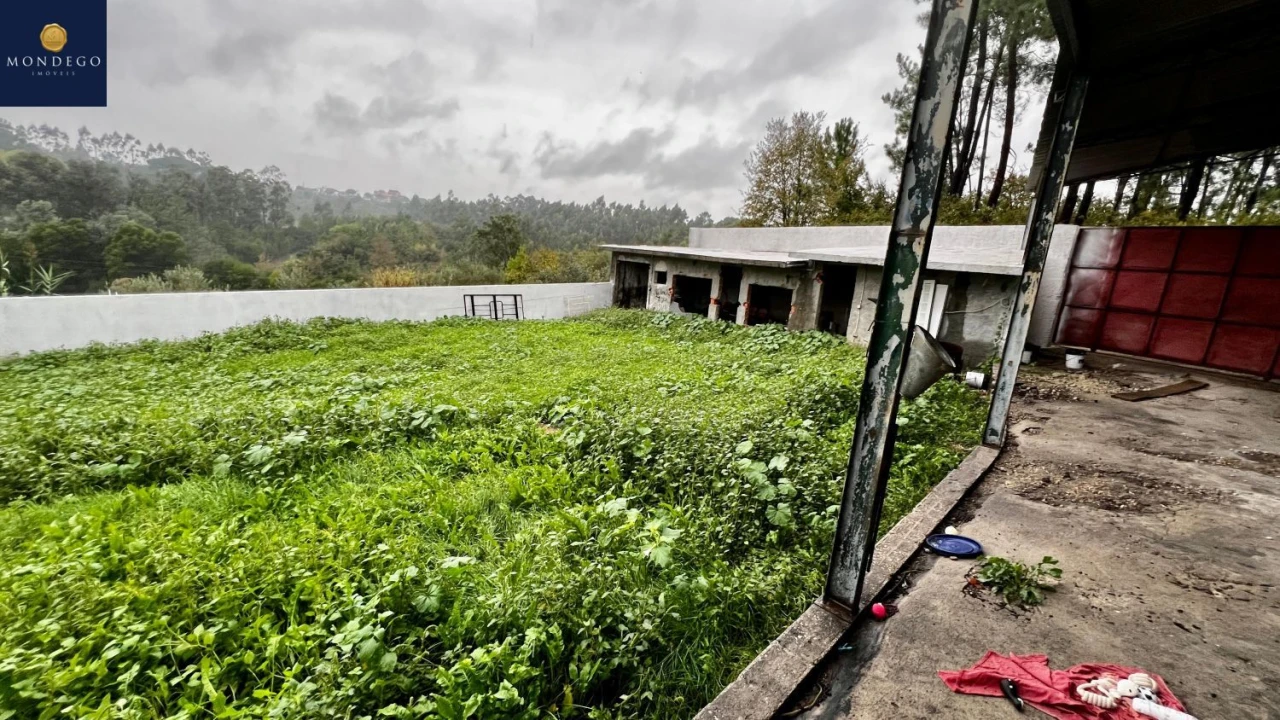 Moradia T4 para Venda em Trouxemil e Torre de Vilela Foto 29