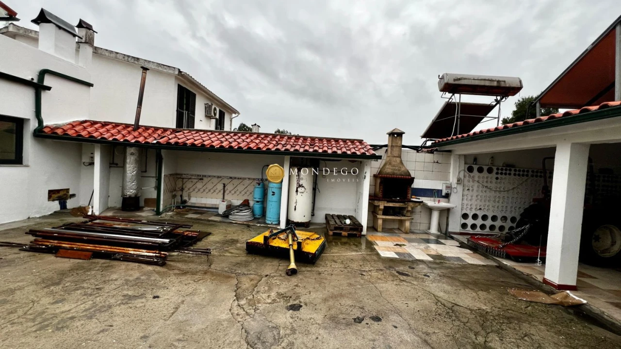 Moradia T4 para Venda em Trouxemil e Torre de Vilela Foto 22