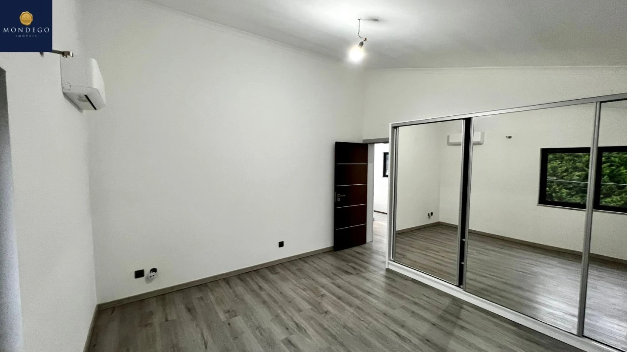 Moradia T4 para Venda em Trouxemil e Torre de Vilela Foto 9