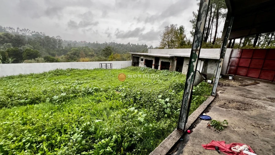 Moradia T4 para Venda em Trouxemil e Torre de Vilela Foto 29