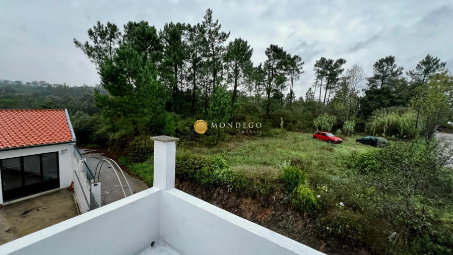 Moradia T4 para Venda em Trouxemil e Torre de Vilela Foto 17