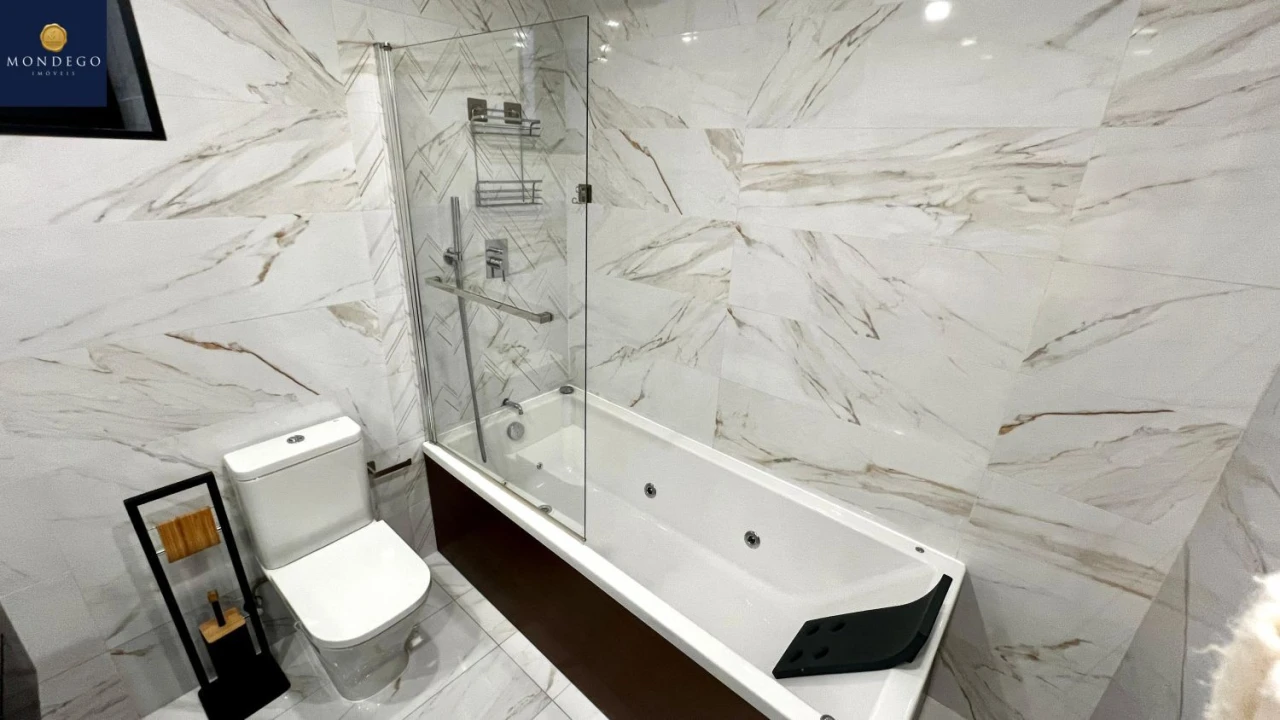 Moradia T4 para Venda em Trouxemil e Torre de Vilela Foto 5