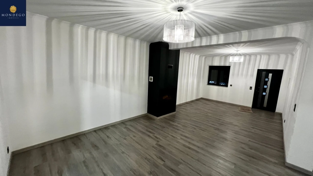 Moradia T4 para Venda em Trouxemil e Torre de Vilela Foto 2