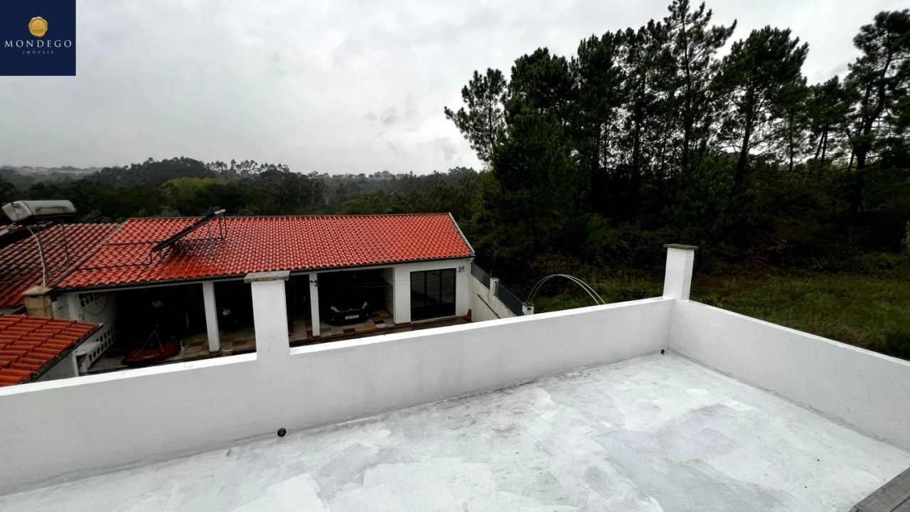 Moradia T4 para Venda em Trouxemil e Torre de Vilela Foto 16