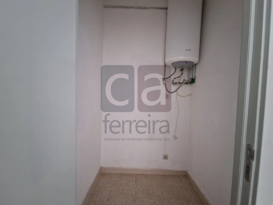 Apartamento T2 para Venda em Almeirim Foto 4