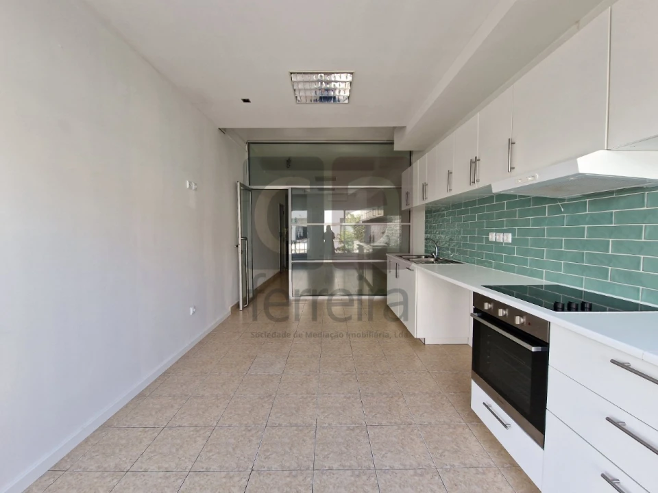 Apartamento T2 para Venda em Almeirim Foto 5